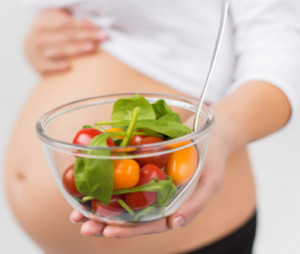 ¿Cuánto y qué comer durante el embarazo?